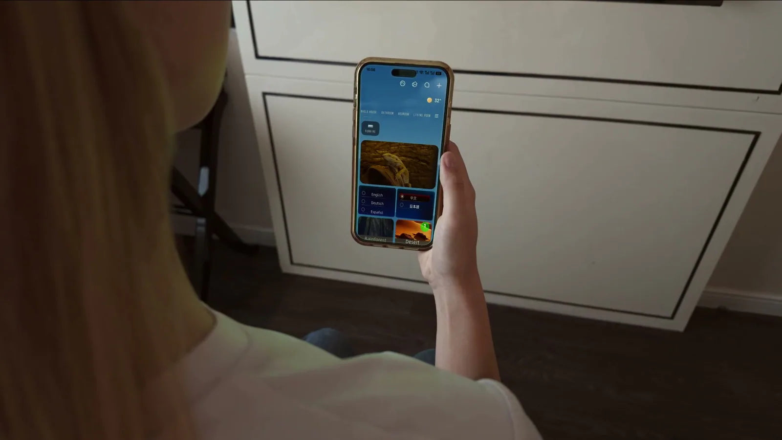 Viewing an XDen habitat and its conditions in the mobile app